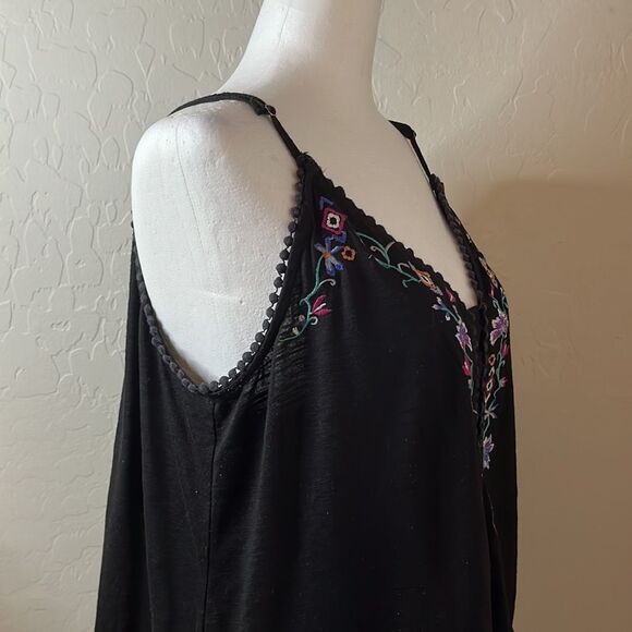 EYESHADOW black w/ floral design pom-pom trim camisole adjustable straps SZ XXL - Picture 5 of 10